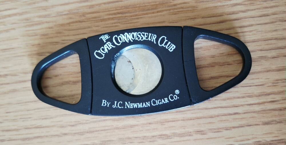 J.C. Newman Cigar Co Connoisseur Club Double Blade Guillotine Cutter Black